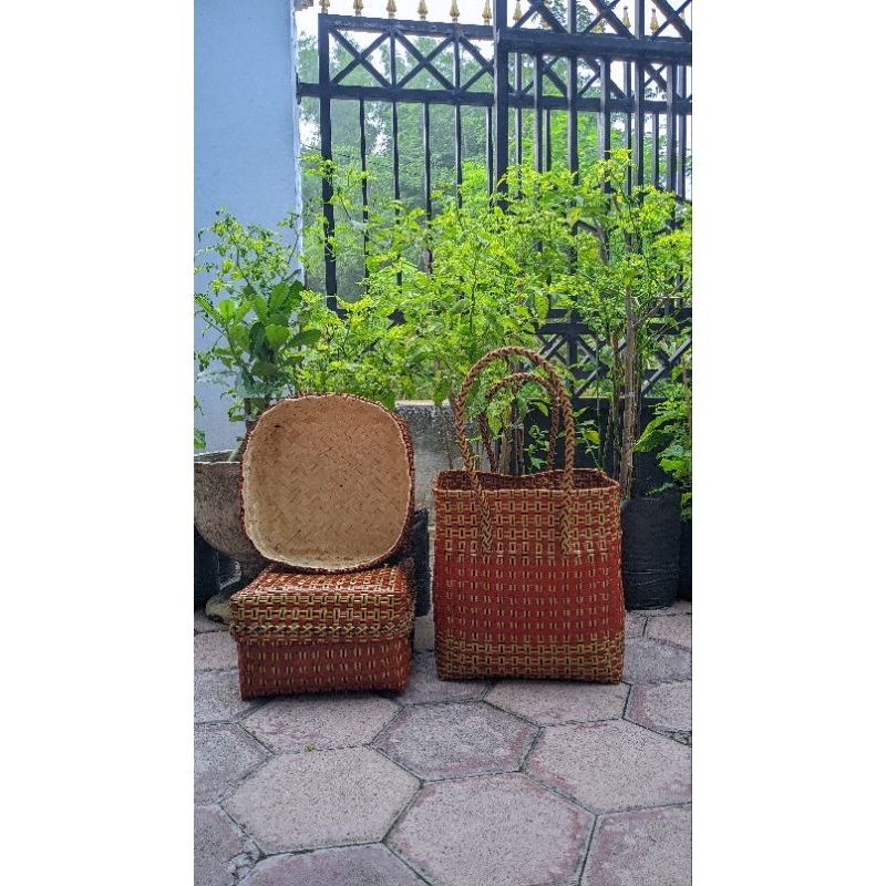 tas anyaman keben pejati set 2 + besek bambu