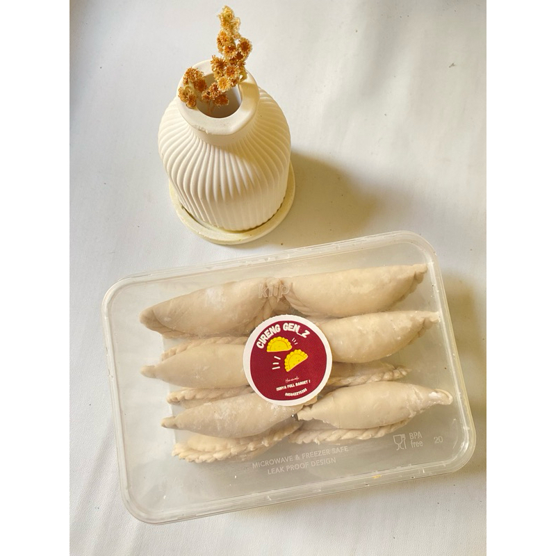 

Cireng isi mentah kemasan thinwall (isi 14)