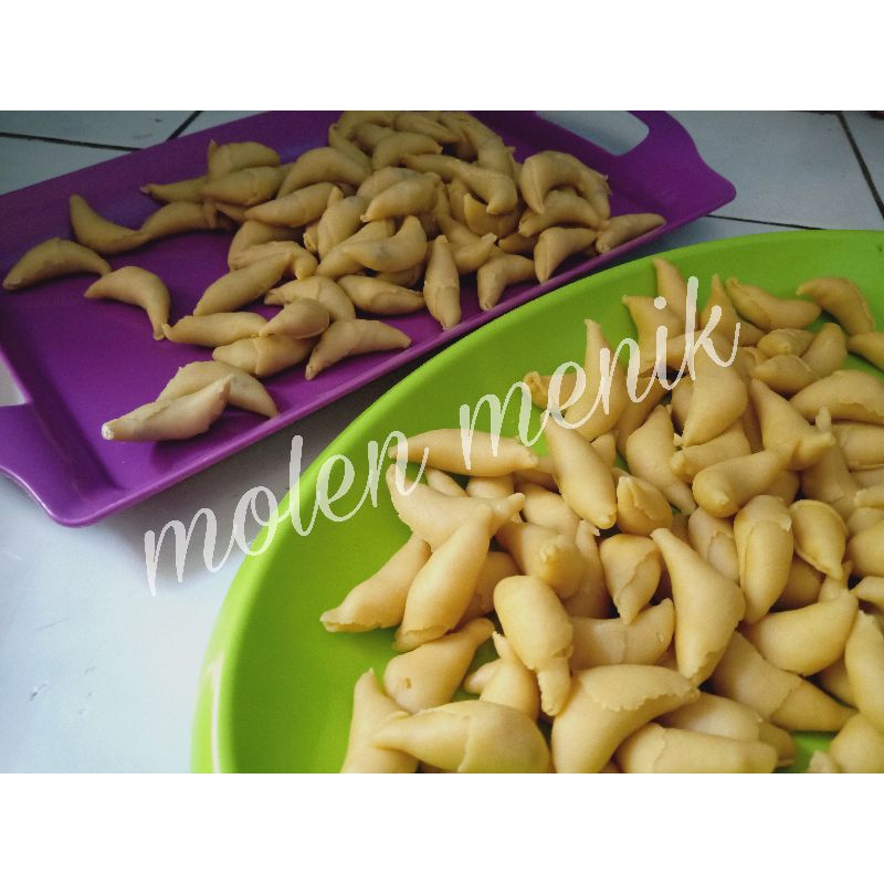 

molen mini (setengah matang)siap goreng
