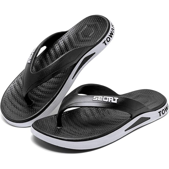 Sandal pria model terbaru 2024 kasual karet sol tebal tahan aus untuk dipakai di luar ruangan Sandal