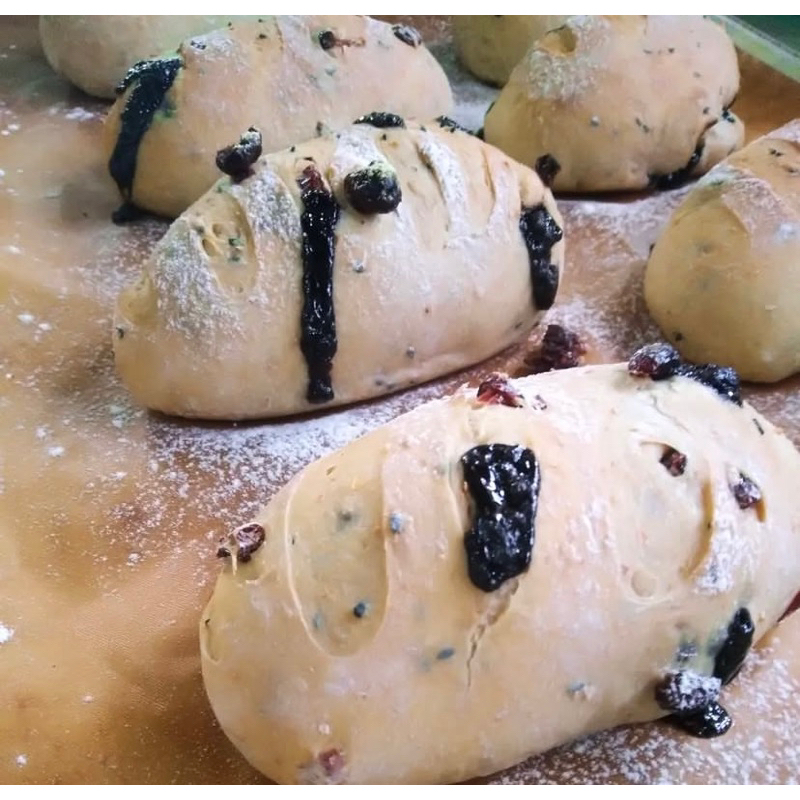 

SOURDOUGH CHOCO BERRY