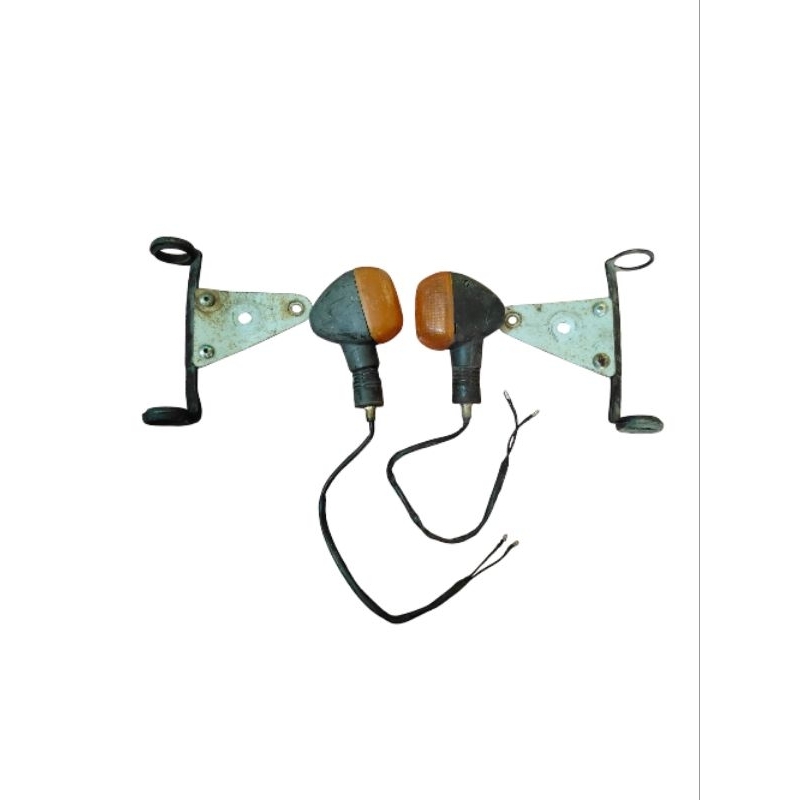 breket lampu depan thunder 125