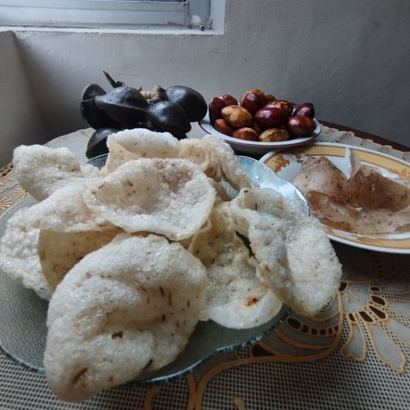 

Kerupuk Jengkol Pati Mentah