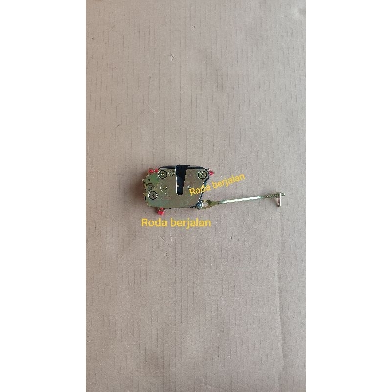 door lock pintu kanan isuzu elf NHR55