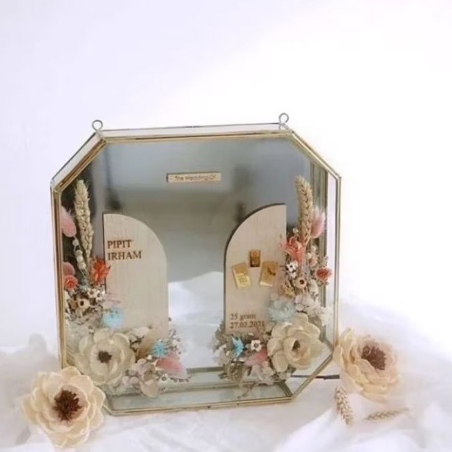 terrarium/ kotak mahar