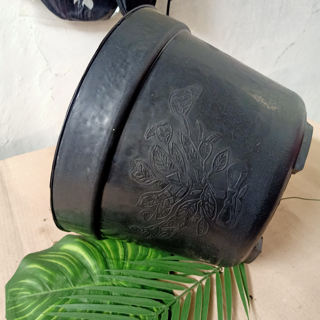 POT HITAM UKURAN 35/POT TANAMAN BESAR MOTIF UKURAN 35