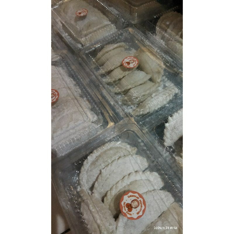 

CIRENG MERCON ISI AYAM SUWIR PEDAS