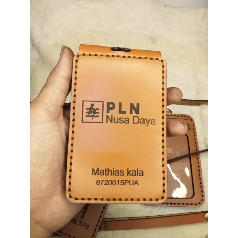

ID CARD KULIT PLN TARAKAN/PLN NUSADAYA
