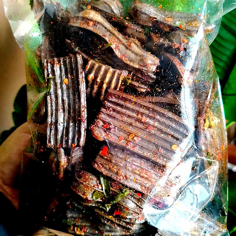

kerupuk jengkol pedas daun jeruk isi 500gram