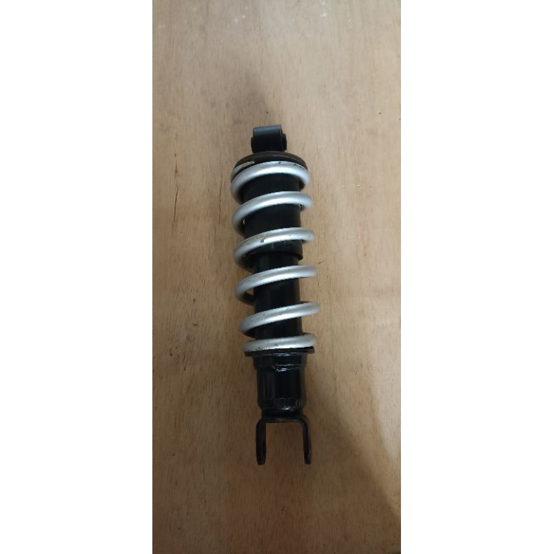 shock belakang r15 v3