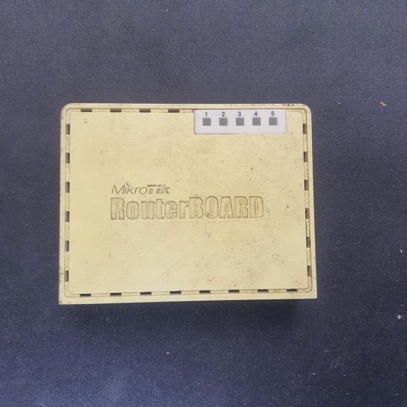 Mikrotik RB750GL + Adaptor