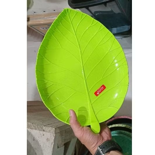 Piring Daun plastik Asvita Besar