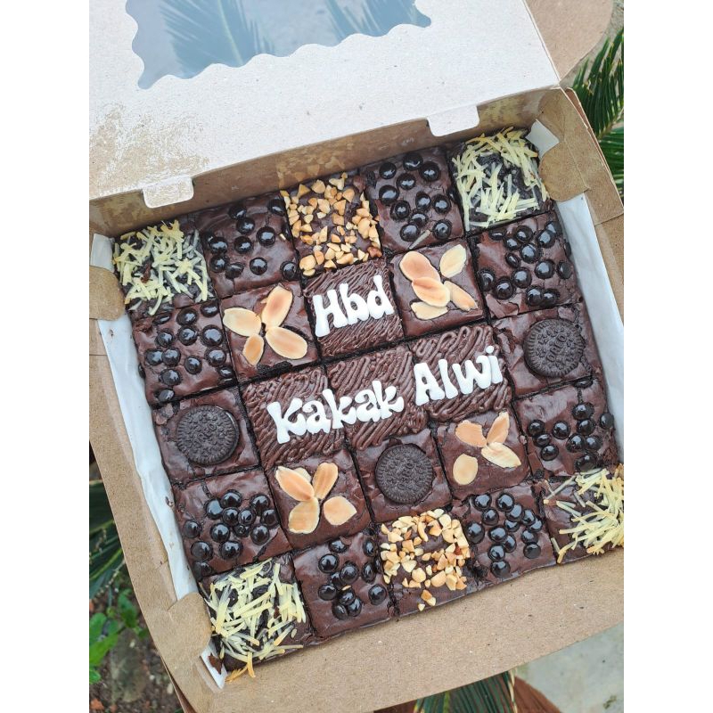 

Brownies fudgy ukuran 20×20/ Brownies ulang tahun enak murah