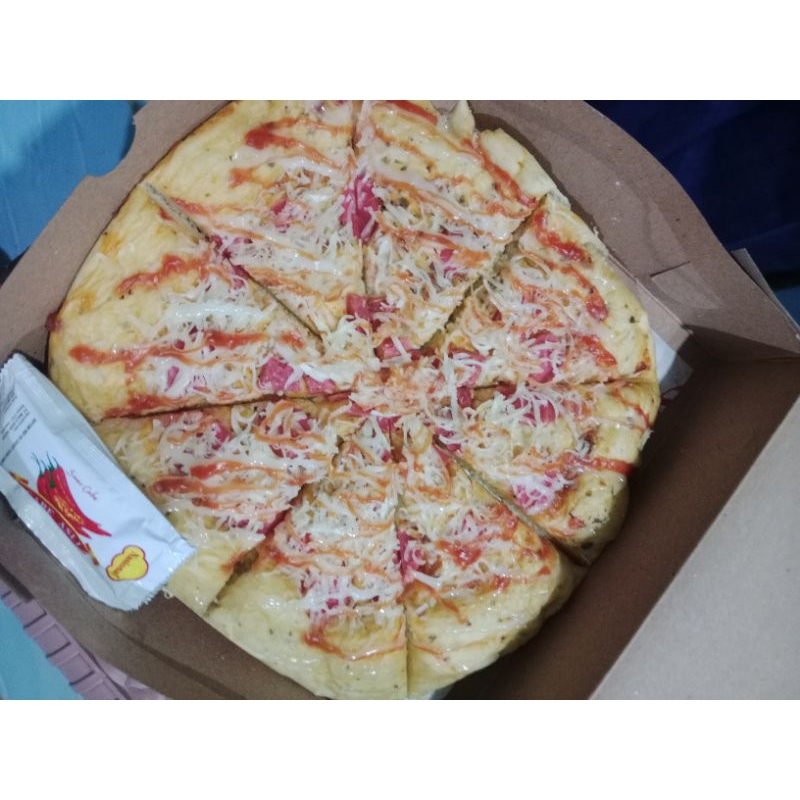 

Pitzza jumbo full keju sosis