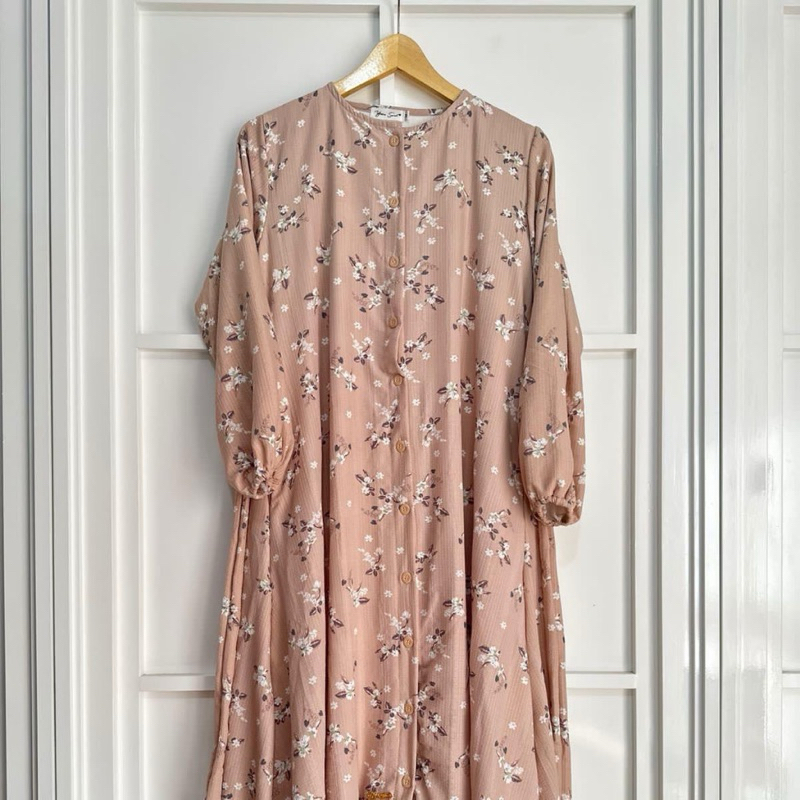 jisoo dress by yoora sarah
