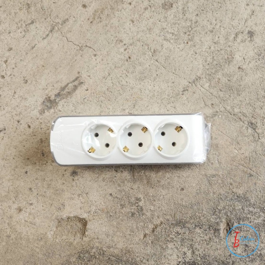 Stop kontak Broco 3 Lubang / Stop kontak Broco isi 3 Outbow