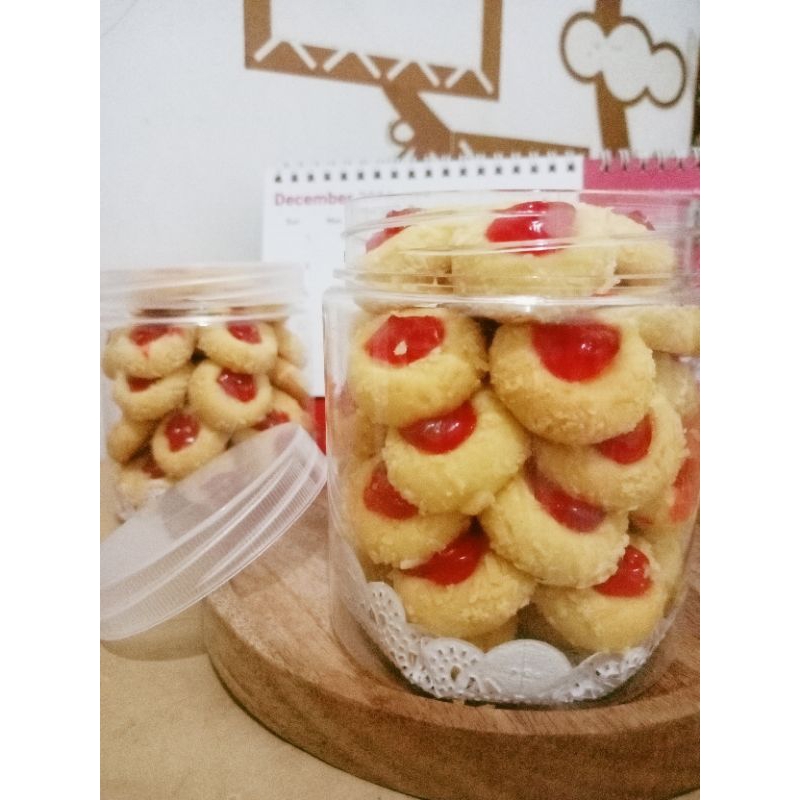 

Double Cheese Thumbprint Strawberry/ Thumbprint Cookies Butter Premium/ Jar 500 ml