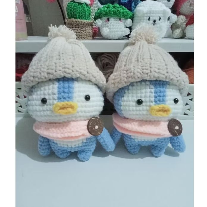 Boneka Rajut Amigurumi Pinguin