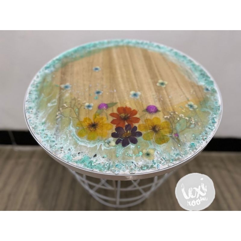 Meja Resin Aesthetic / Meja Bulat dengan penyimpanan / Round Table / Coffee Table