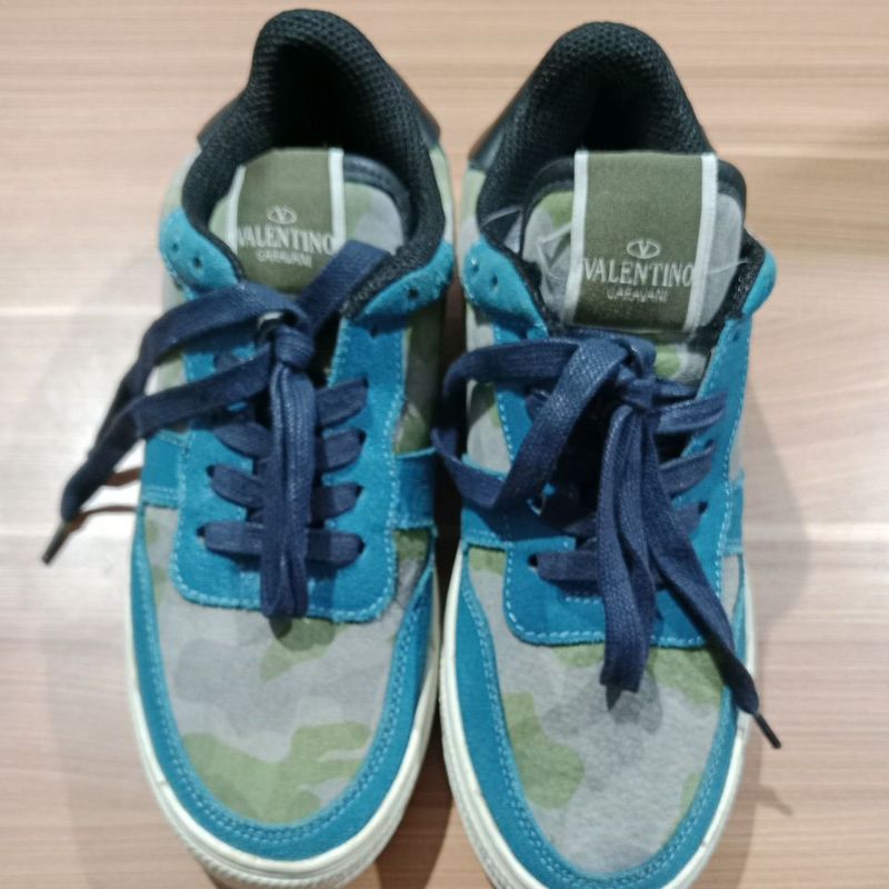 sepatu second valentino Garavani