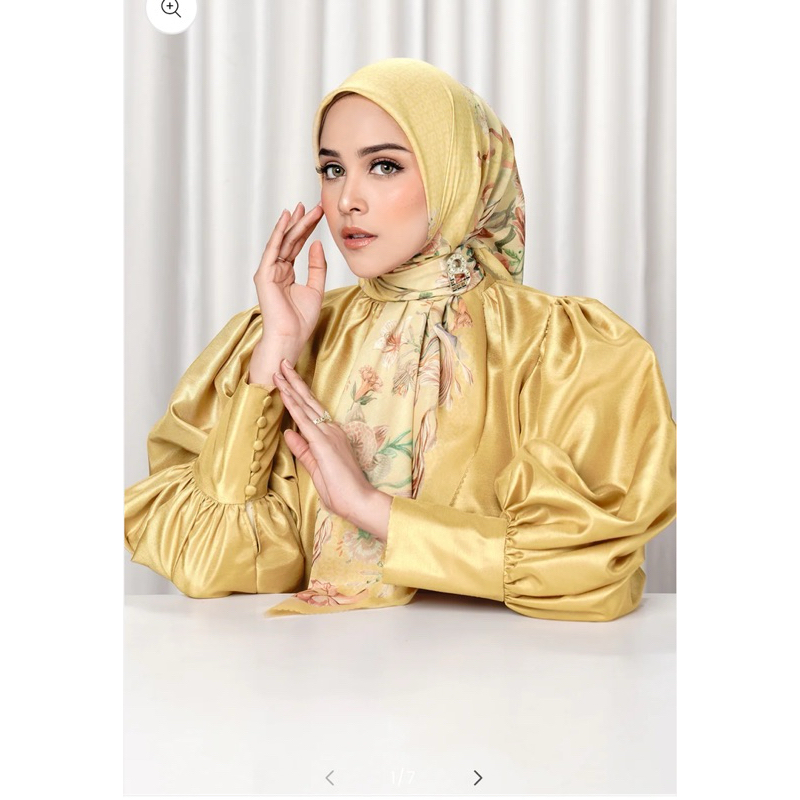 Buttonscarves - Farra Square - Mimosa - XL - Preloved 