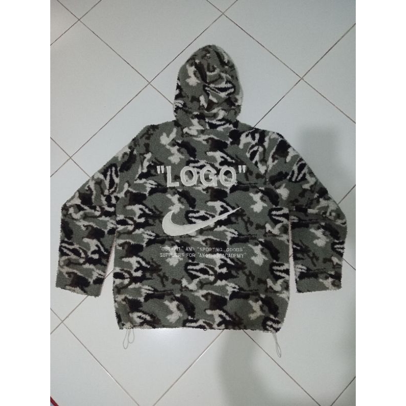 Jaket Nike Big Swoosh CAMO Sherpa