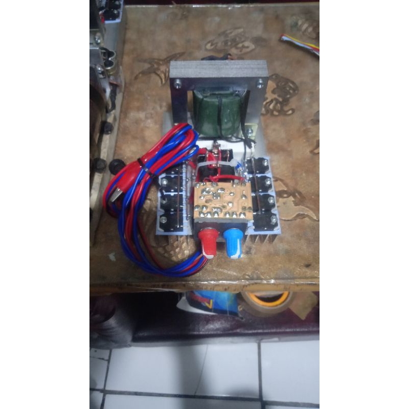 inverter pac 8 transistor flip flop