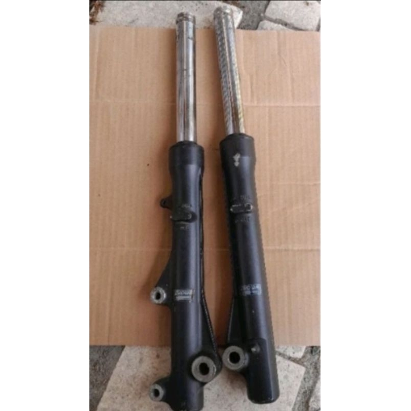 sokbreker depan Honda Vario 125 old 150 new original copotan