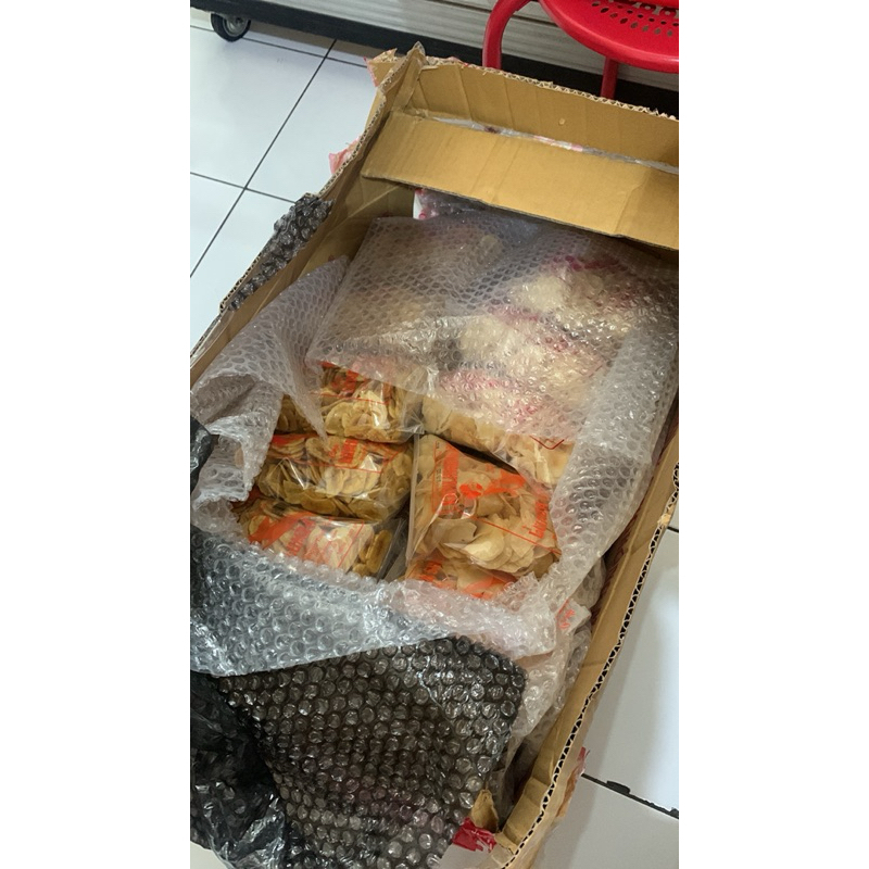 

RB KERIPIK SINGKONG 200 GR 500 GR KRIPIK CAP LUMBA LUMBA MANIS ASIN ASLI ORIGINAL MALANG JAWA TIMUR
