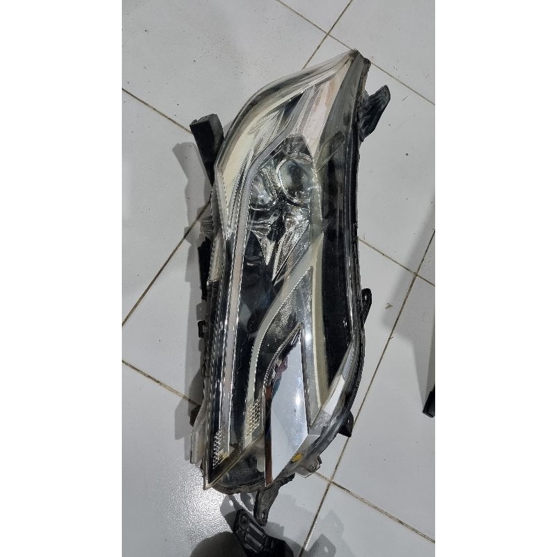 headlamp pajero sport 2016 - 2020