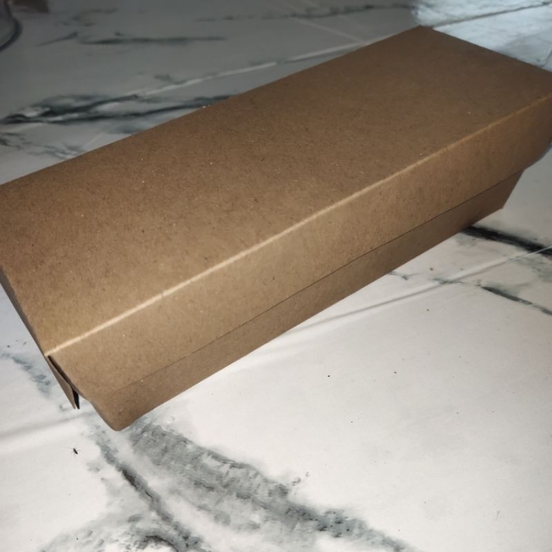 

box hot dog