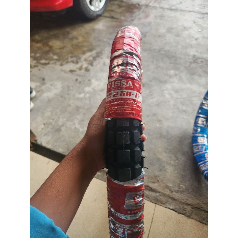 TERBARU BAN SEMI TRAIL UKURAN (250 RING 17 BAN DEPAN) DAN (275 RING 17 BAN BELAKANG)