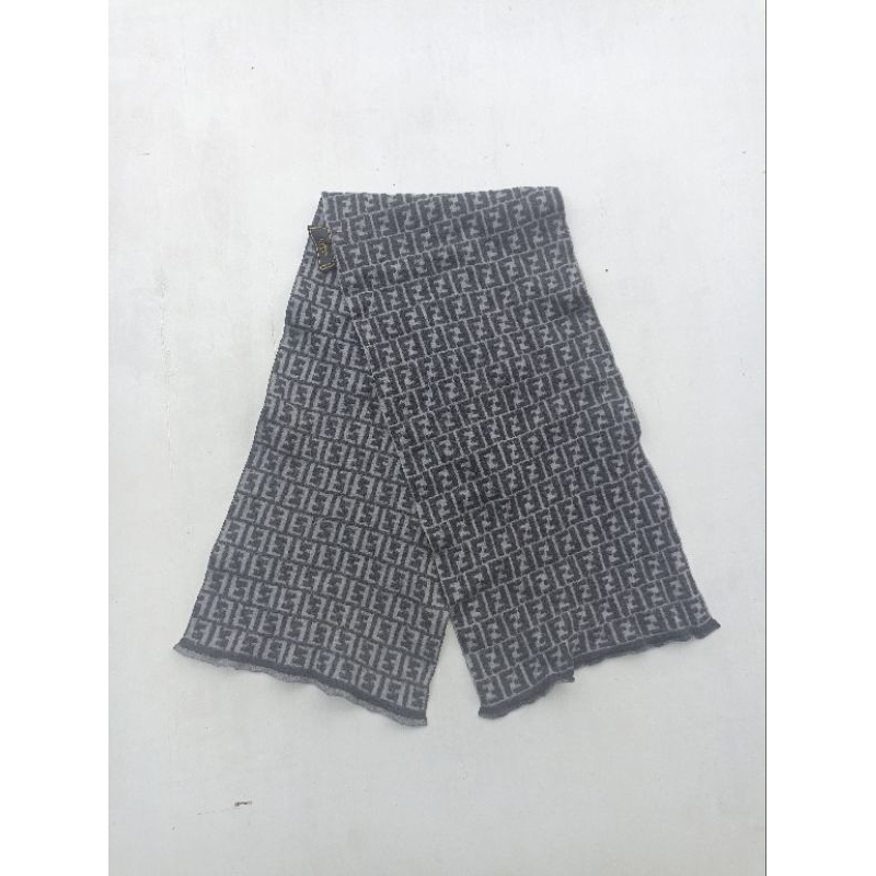 fendi wool scarf Authentic