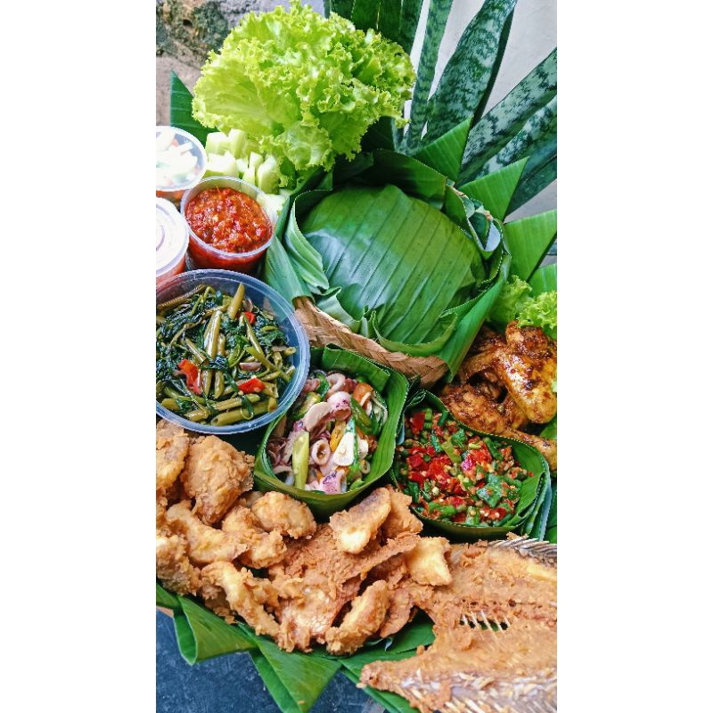 

Tampahan Liwet Nyunda, liwetan sunda menu lengkap