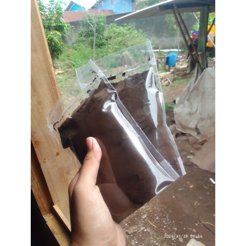 

kopihitam200gr