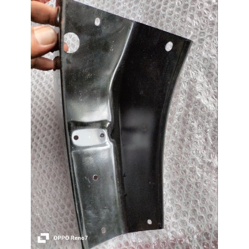 spakbor belakang Suzuki rc100 bravo original