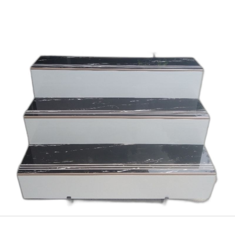 tangga granit glosy hitam putih