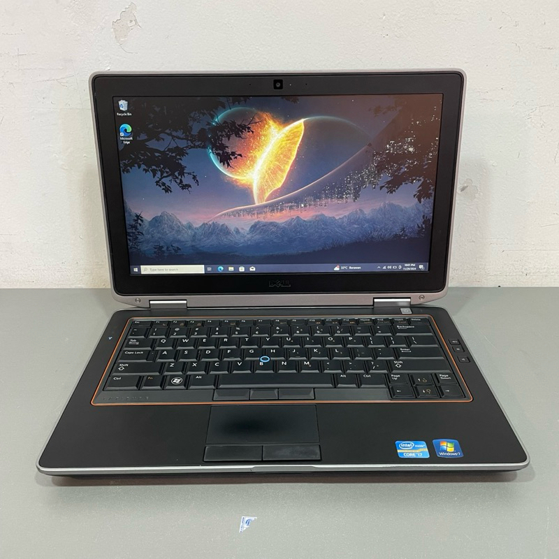 Laptop Dell Latitude Core i5 / i7 RAM 4GB / SSD 128GB Original Bergarasni