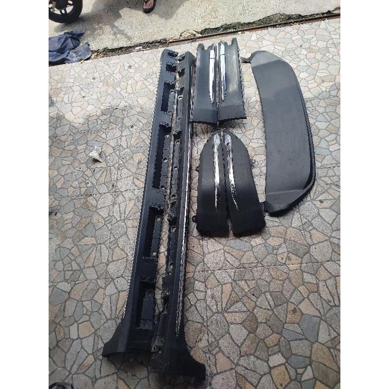 Bodykit 1set Innova Reborn Venturer