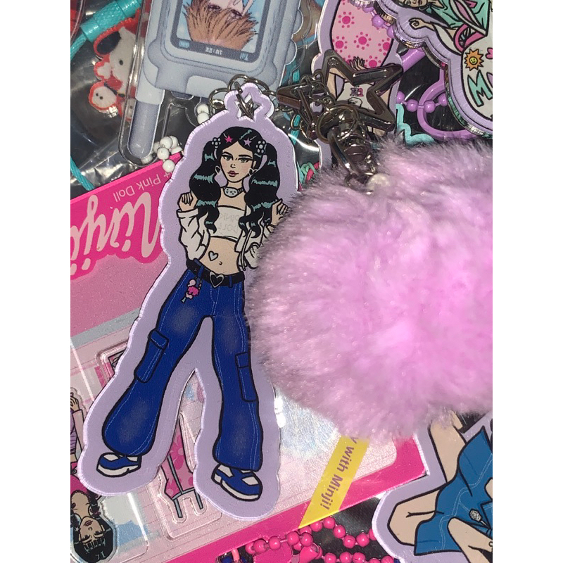 danielle newjeans keychain