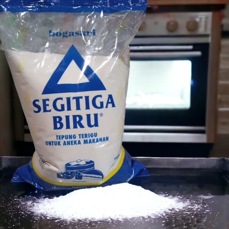 

Tepung terigu segitiga biru kemasan