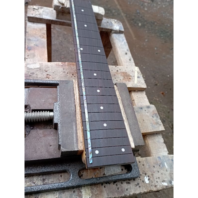 2.7mm Abalone Guitar Binding Luthie Supply Guitar Builder