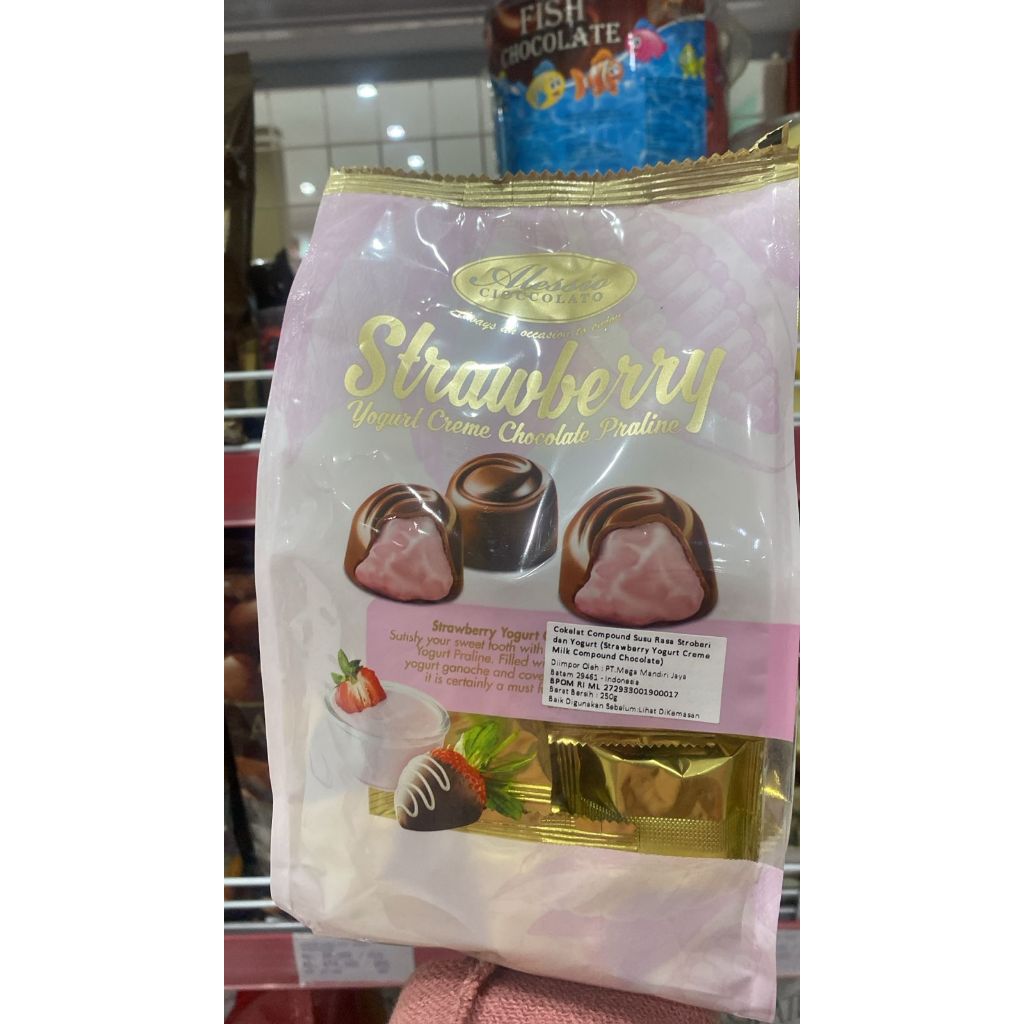 

Snack/Cemilan/Makanan Ringan Coklat Compound Susu Rasa Stroberi 250 gr