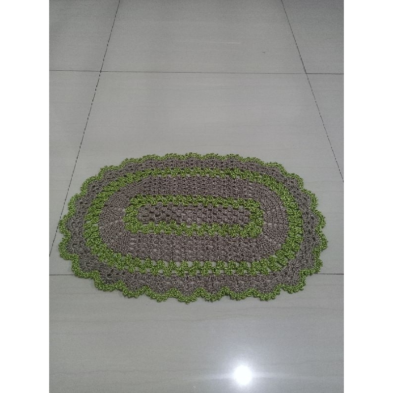 Taplak Meja Rajut bentuk oval handmade