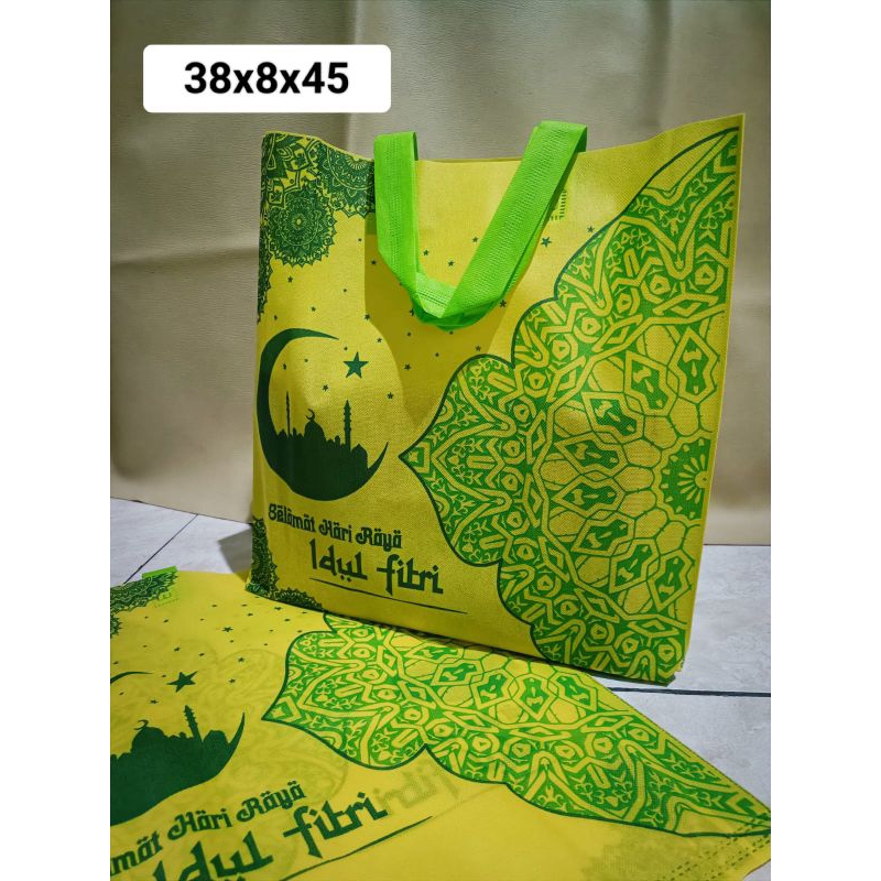 

Tas lebaran LUSINAN ( 1 LUSIN isi 12 pcs) | Tas Spundbond | Tas Hari Raya Idul Fitri Type goodiebag P30*L8*T40 & P38*L8*T45 | P30*L15*T40 untuk parsel sembako zakat