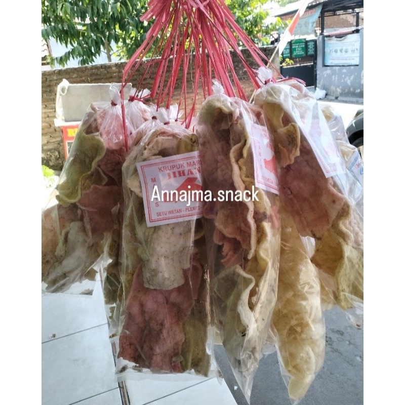 

ISI 4 KERUPUK MELARAT/MISKIN/TAYAMUM/GORENG PASIR/KERUPUK USEK BUMBU KETUMBAR