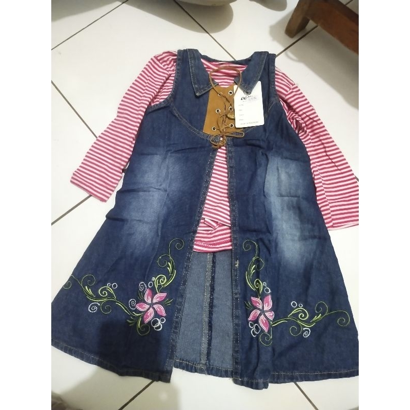 dres iner kaos plus otner jeans