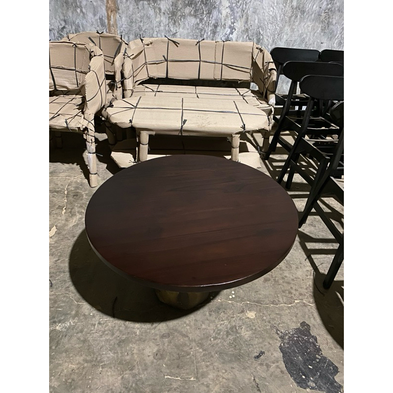 meja  bundar minimalis