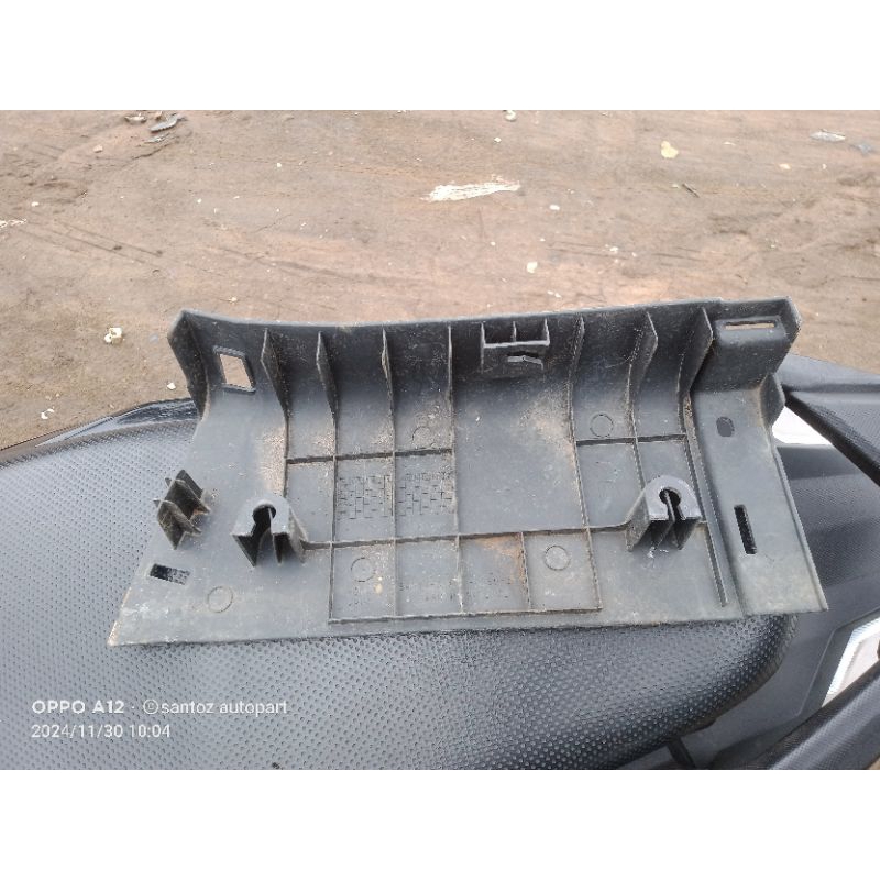 cover side( pnjepit karpet ) pintu belakang kanan honda jazz gd3 original