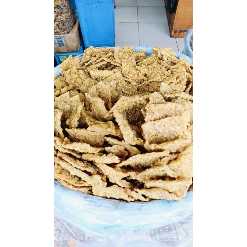 

Gorengan tempe daun jeruk